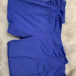 Blue leggings